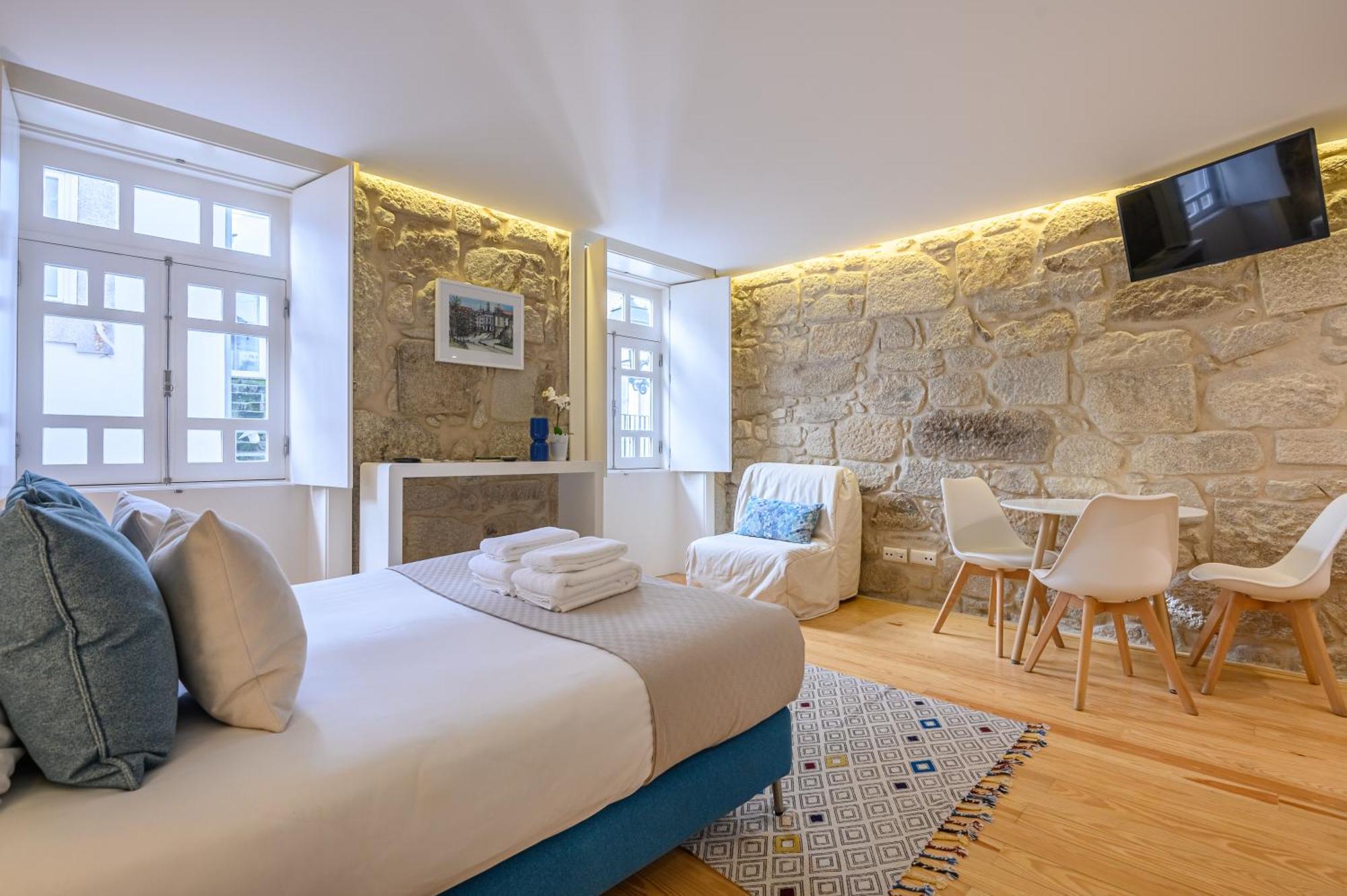 Pwhc Miragaia Apartments Porto Exterior foto